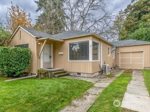 808 Ofarrell Ave SE, Olympia, WA 98501