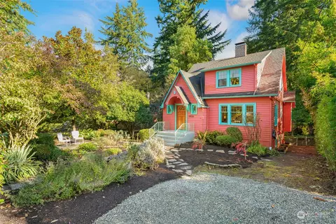 13026 1st Ave NE, Seattle, WA 98125