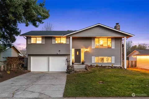 9327 62nd Dr NE, Marysville, WA 98270