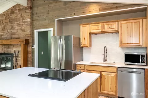 1070 E Vine Maple Ln, Union, WA 98592 photo 11