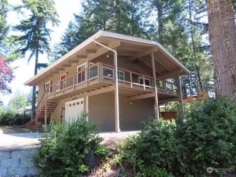 1070 E Vine Maple Ln, Union, WA 98592
