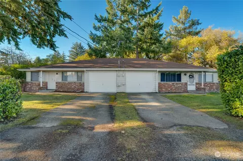 10518 10516 107th Ave SW, Lakewood, WA 98498