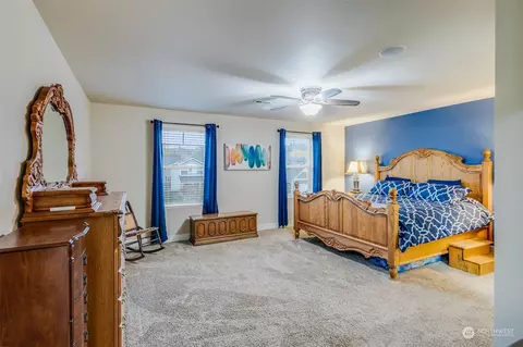 Bedroom - 1510 Hardtke Ave NE, Orting, WA 98360 photo 2 of 6