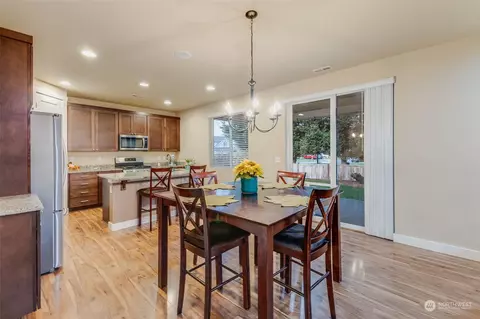 Dining - 1510 Hardtke Ave NE, Orting, WA 98360 photo 2 of 2