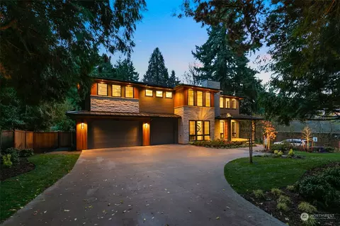 10529 SE 28th St, Bellevue, WA 98004