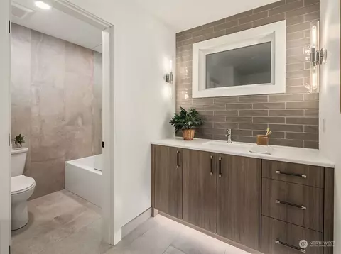 Bath - 535 View Ridge Dr, Everett, WA 98203 photo 7 of 7