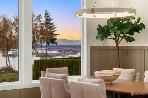 Dining - 535 View Ridge Dr, Everett, WA 98203 photo 2 of 4
