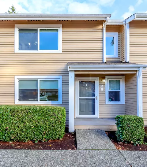 23906 12th Pl S #303, Des Moines, WA 98198