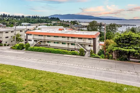 1014 11th St #102, Bellingham, WA 98225