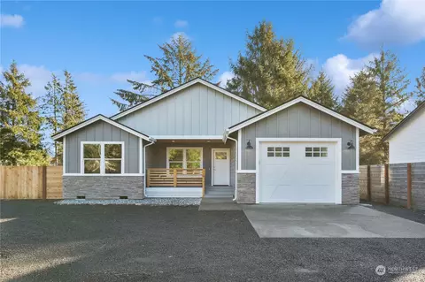 135 Polaris Blvd SW, Ocean Shores, WA 98569