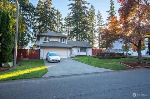 9510 175th Street Ct E, Puyallup, WA 98375