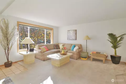 Living - 430 3rd Ave S #A103, Edmonds, WA 98020 photo 2 of 3