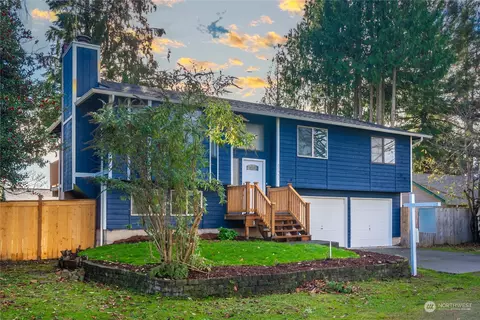 22037 SE 269th St, Maple Valley, WA 98038