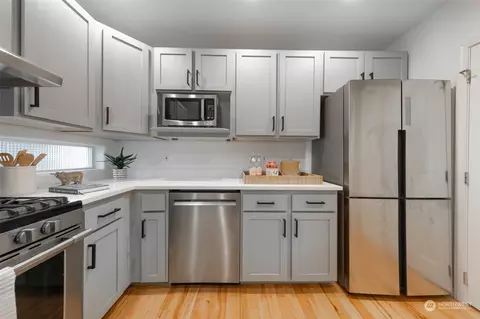 127 20th Ave E #D, Seattle, WA 98112 photo 11