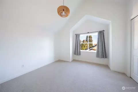 127 20th Ave E #D, Seattle, WA 98112 photo 17