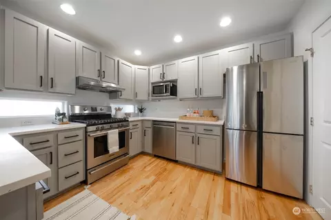 127 20th Ave E #D, Seattle, WA 98112 photo 12