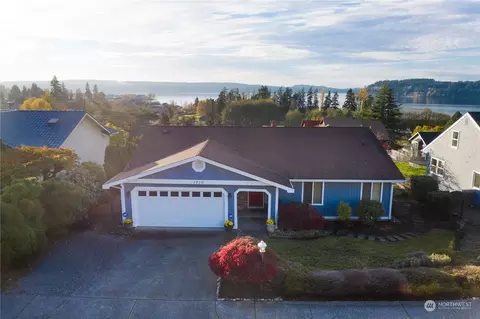 1410 S Brookside Ter, Tacoma, WA 98465
