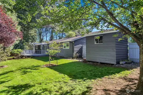 Exterior - 103 231st St SE, Bothell, WA 98021 photo 6 of 9