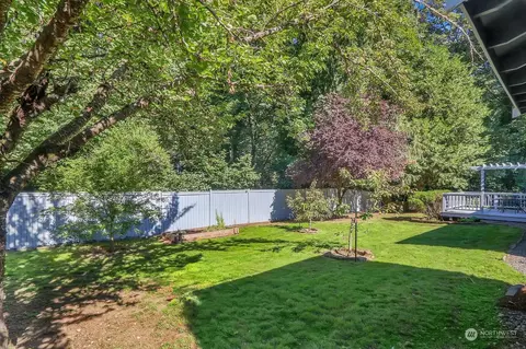 Exterior - 103 231st St SE, Bothell, WA 98021 photo 7 of 9