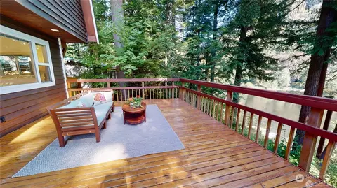 Exterior - 37312 W Lake Walker Dr SE, Enumclaw, WA 98022 photo 6 of 8