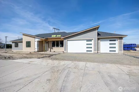 4218 W 19th Ave, Kennewick, WA 99338