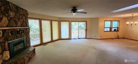 Living - 1230 Devries Rd, Oak Harbor, WA 98277 photo 1 of 4