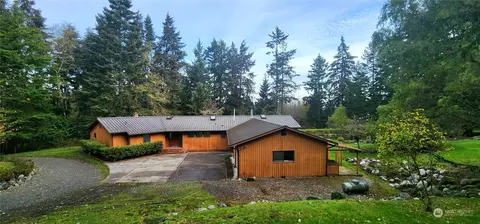 Exterior - 1230 Devries Rd, Oak Harbor, WA 98277 photo 4 of 16