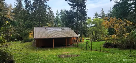 Exterior - 1230 Devries Rd, Oak Harbor, WA 98277 photo 13 of 16