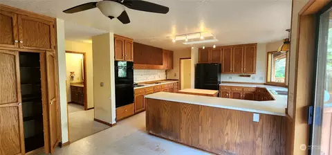 Kitchen - 1230 Devries Rd, Oak Harbor, WA 98277 photo 1 of 2
