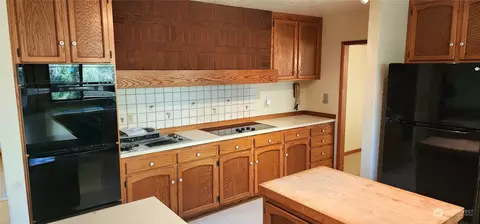 Kitchen - 1230 Devries Rd, Oak Harbor, WA 98277 photo 2 of 2