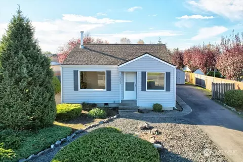 10202 16th Ave E, Tacoma, WA 98445