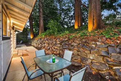 Exterior - 233 Poppy Rd, Bothell, WA 98012 photo 2 of 8