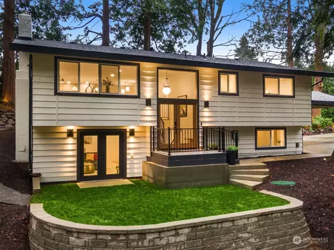 233 Poppy Rd, Bothell, WA 98012