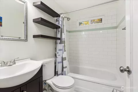 Bath - 203 E Beech St, Everett, WA 98203 photo 1 of 2
