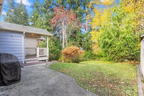 Exterior - 203 E Beech St, Everett, WA 98203 photo 3 of 11