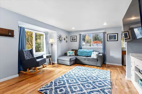 Living - 203 E Beech St, Everett, WA 98203 photo 2 of 2