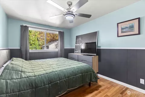Bedroom - 203 E Beech St, Everett, WA 98203 photo 3 of 6