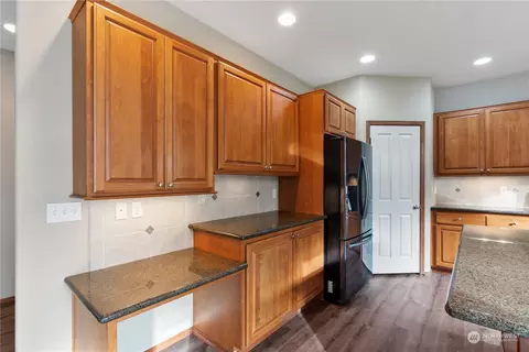 Kitchen - 16409 36th Ave SE, Bothell, WA 98012 photo 3 of 3