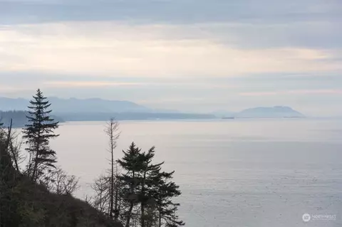 193 Mariners Point Rd, Sequim, WA 98382 photo 2