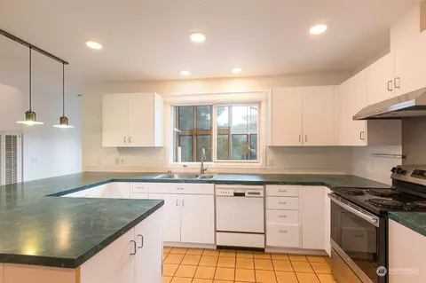 193 Mariners Point Rd, Sequim, WA 98382 photo 6