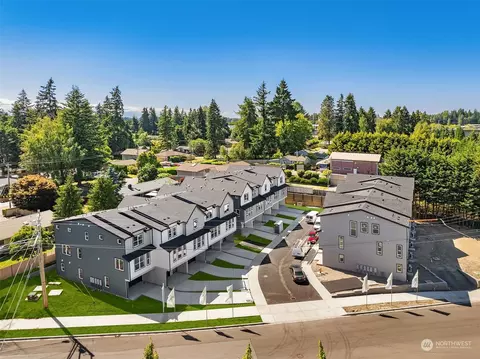 19930 Poplar Way #A-4, Lynnwood, WA 98036