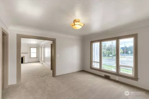 1002 Cole St, Enumclaw, WA 98022 photo 10