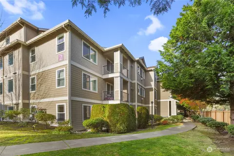 107 164th St SE #2104, Bothell, WA 98012