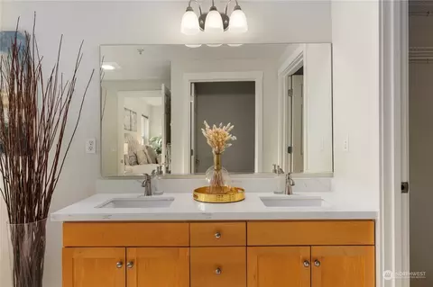 Bath - 107 164th St SE #2104, Bothell, WA 98012 photo 6 of 6