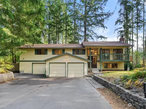 4710 Beverly Dr NE, Olympia, WA 98516