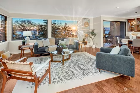 654 W Olympic Pl #503, Seattle, WA 98119