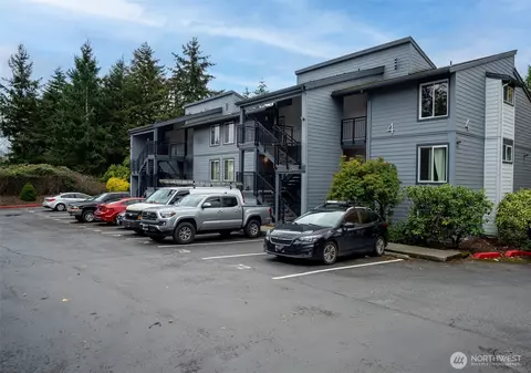 2501 NE 4th St #432, Renton, WA 98056