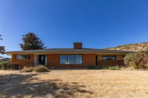 1430 Young Grade Rd, Yakima, WA 98908