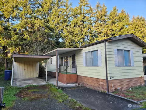 2210 Old Hwy 99 St, Mount Vernon, WA 98273