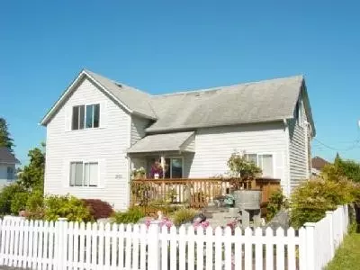 2001 Rockefeller Ave, Everett, WA 98201 photo 1